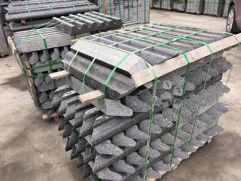 廣西桂發(fā)石材廠主營(yíng)鐘山青（廣西芝麻黑G654）花崗巖