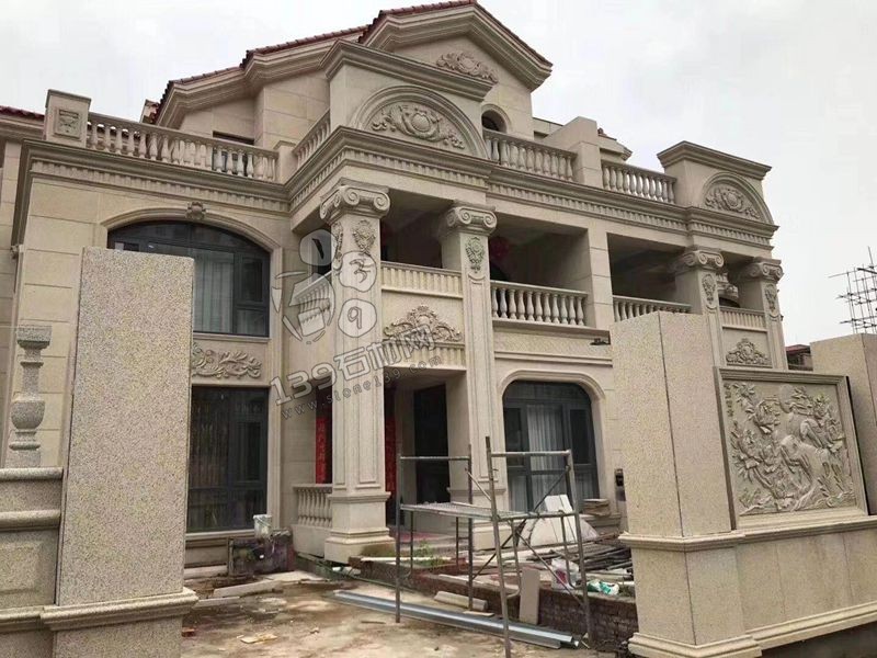 新疆卡拉麥里金