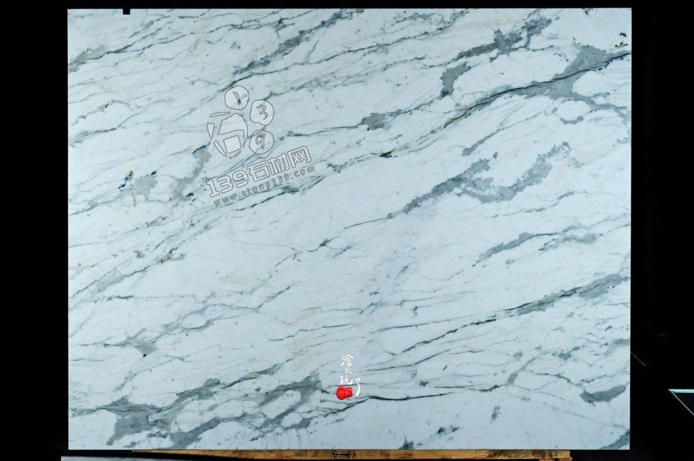 國產水墨魚肚白大理石 （極致平替進口魚肚白）